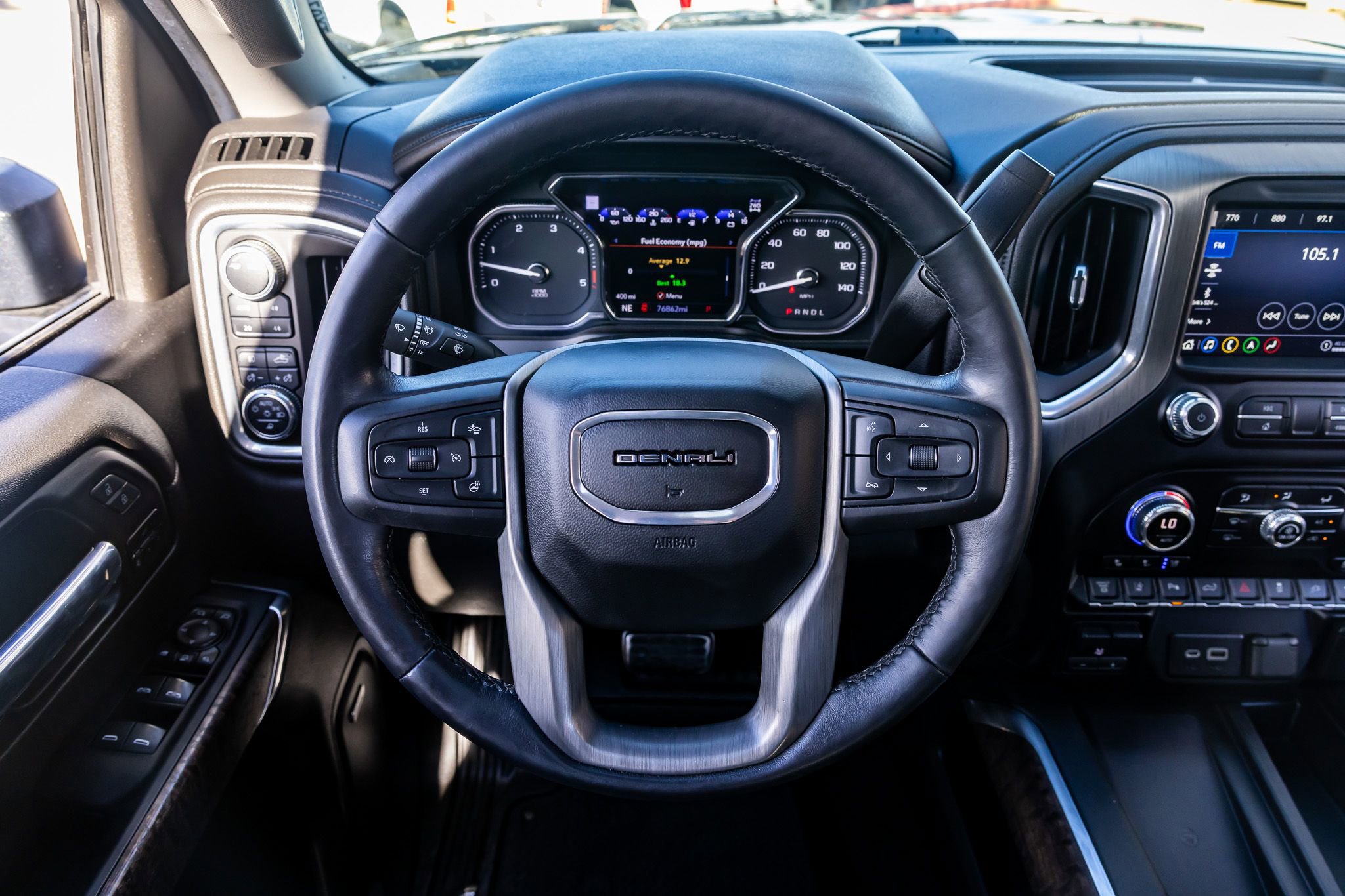 Used 2023 GMC Sierra 2500 Denali w/ Denali Black Diamond Edition image 20