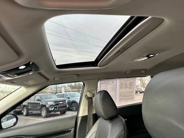 Used 2021 Kia Seltos SX w/ SX Sunroof Package image 15