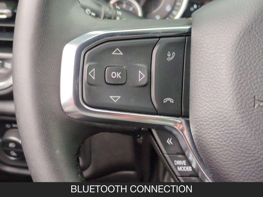 Used 2025 RAM 1500 Laramie AWD/4WD image 17