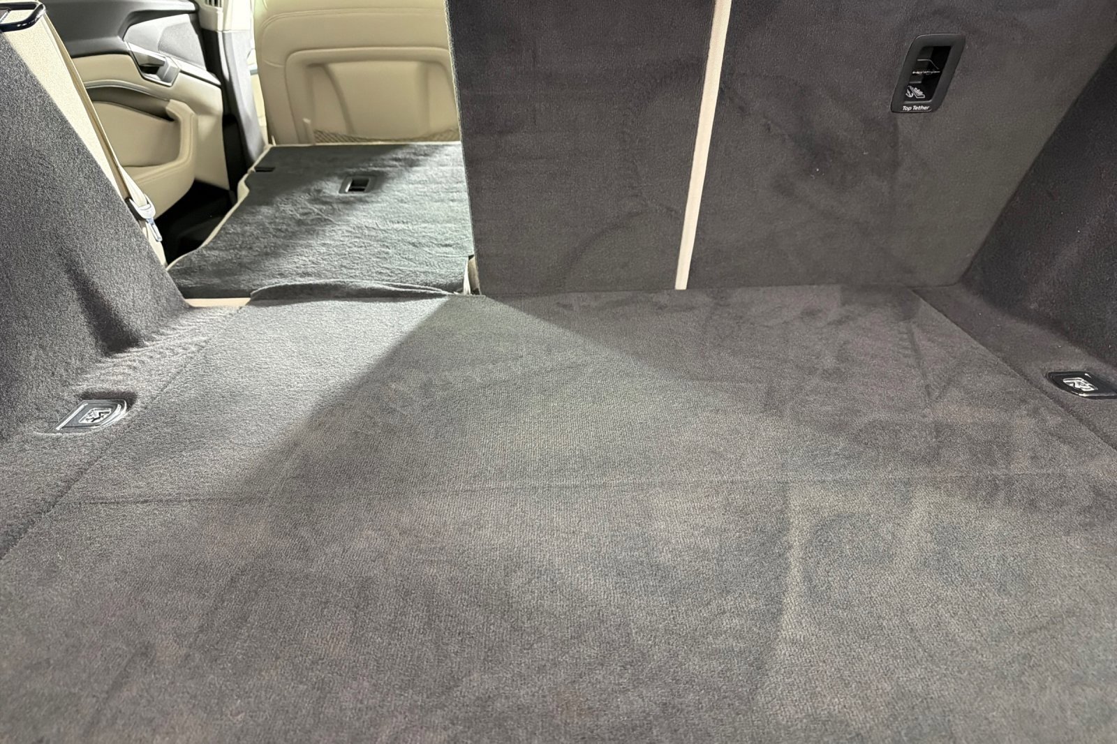 Certified 2023 Audi e-tron Premium w/ Convenience Plus Package image 12