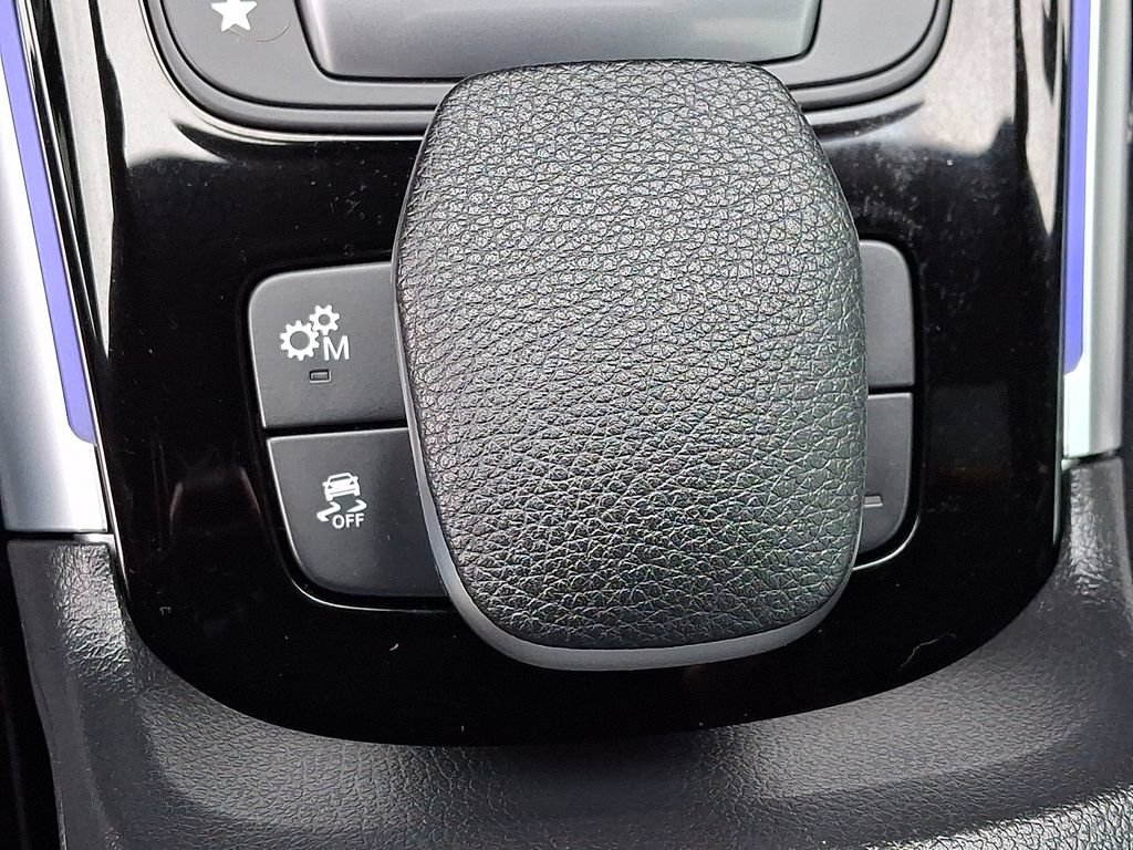 Used 2022 Mercedes-Benz GLB 35 AMG 4MATIC image 29