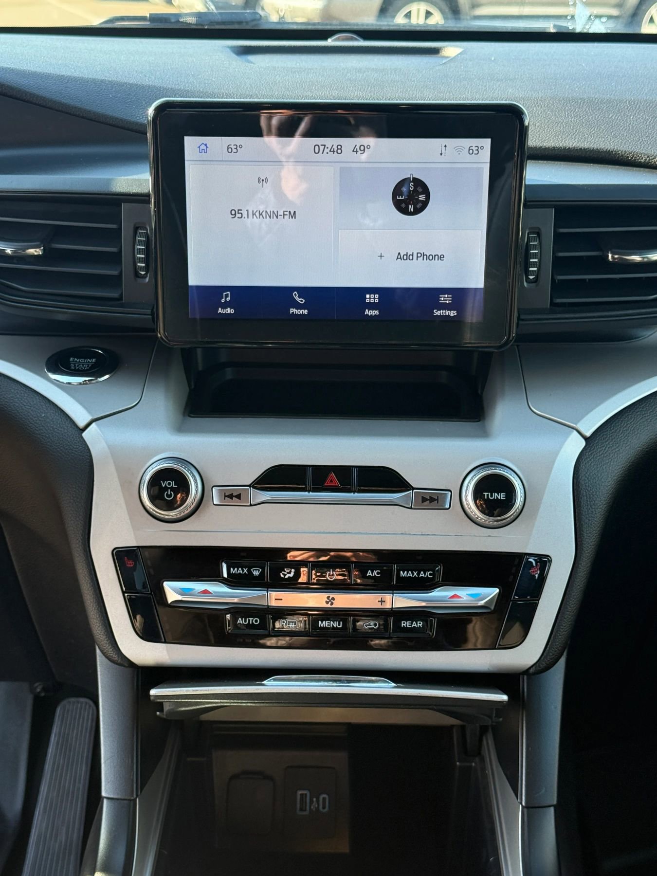 Used 2023 Ford Explorer XLT w/ Class IV Trailer Tow Package image 21