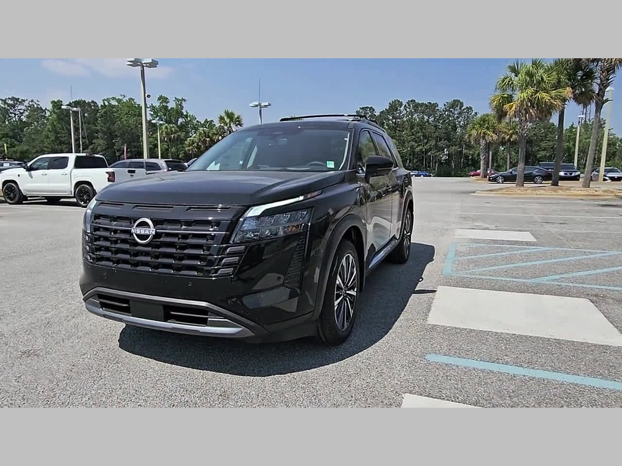 New 2026 Nissan Pathfinder Platinum FWD image 21