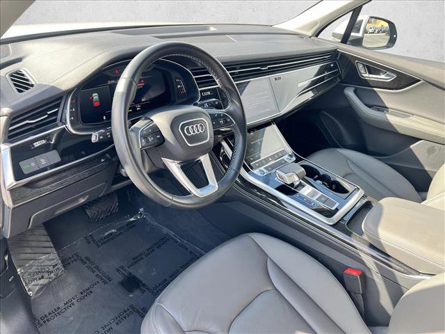 Used 2025 Audi Q7 3.0T Premium Plus image 9