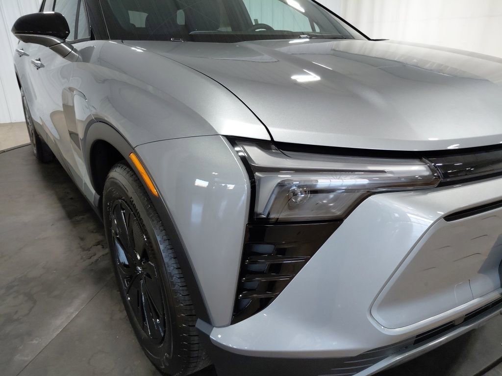 New 2026 Chevrolet Blazer EV LT image 14