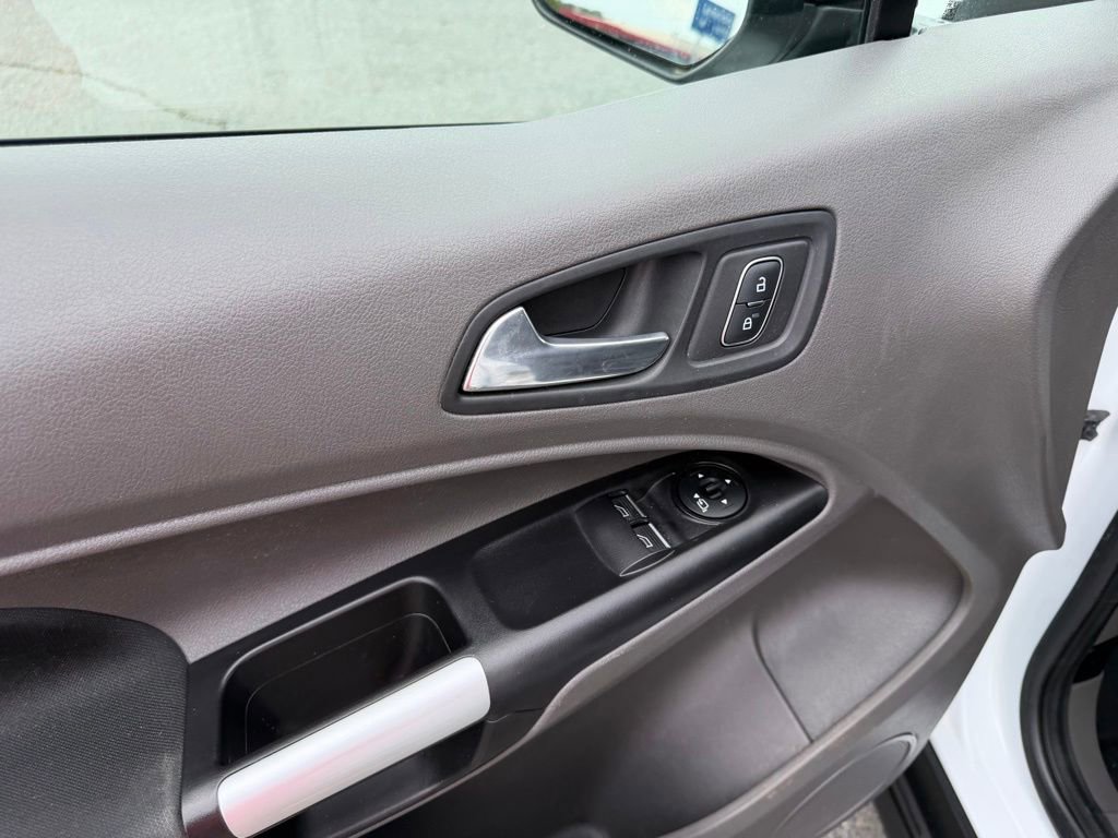 Used 2022 Ford Transit Connect XLT FWD image 13