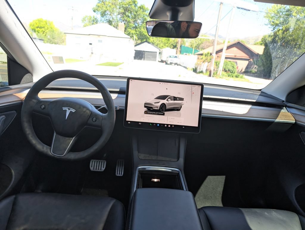 Used 2023 Tesla Model Y Performance AWD/4WD image 8