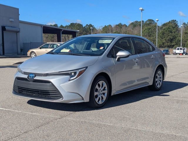 Used 2025 Toyota Corolla LE FWD image 7