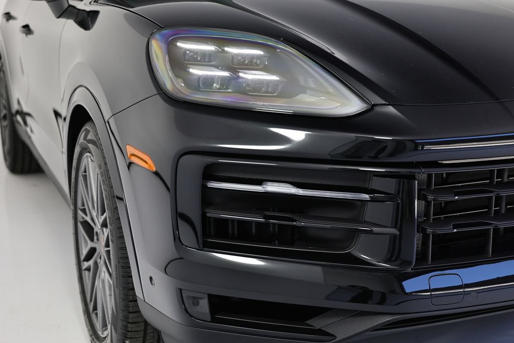 New 2026 Porsche Cayenne Coupe AWD/4WD image 17