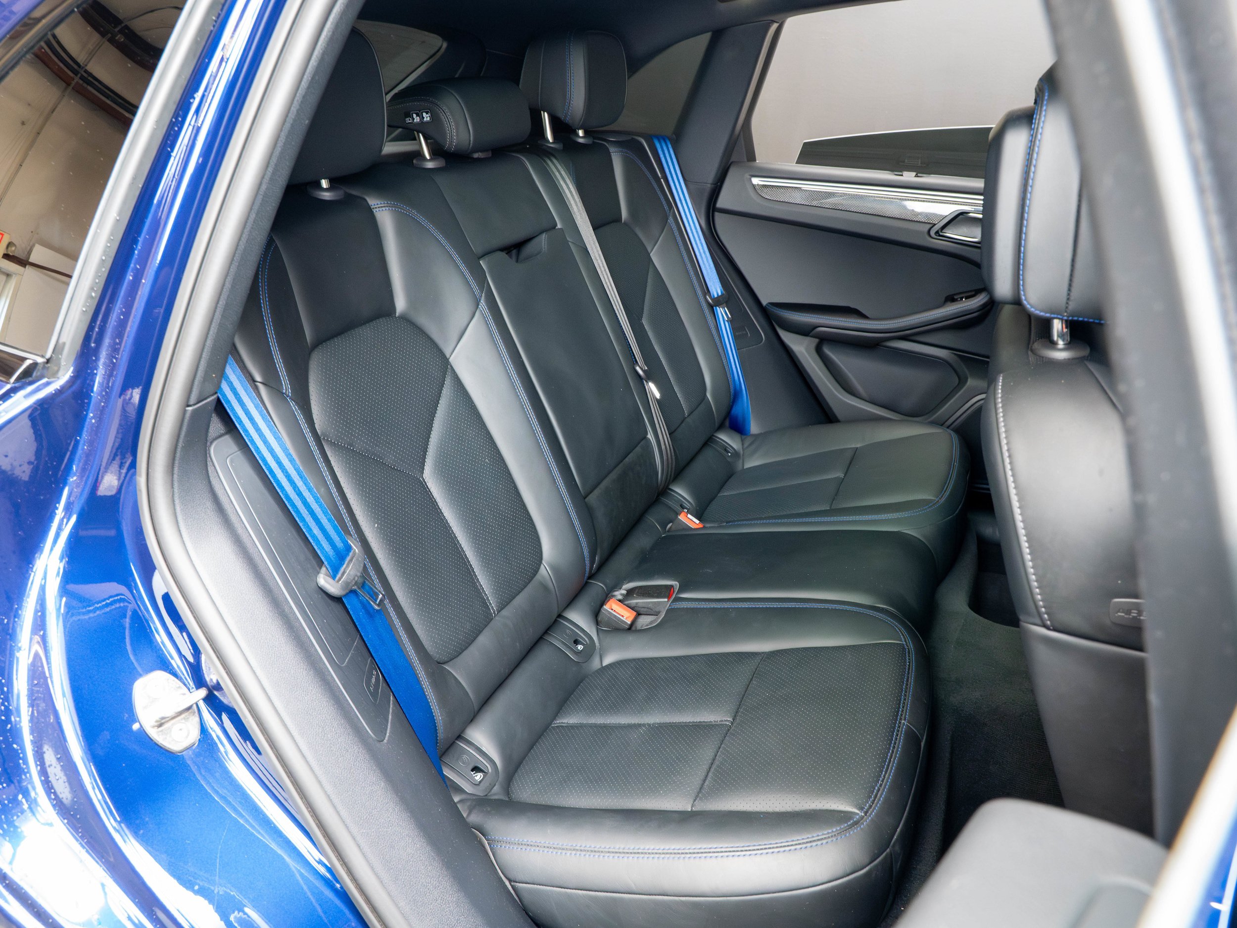 Certified 2023 Porsche Macan GTS AWD/4WD image 43