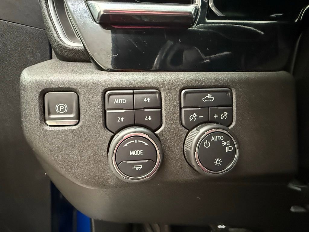 Used 2024 Chevrolet Silverado 1500 LT image 18
