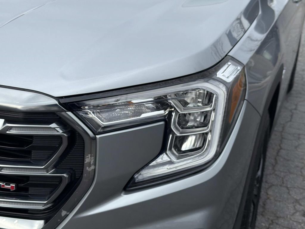 Used 2023 GMC Terrain AT4 AWD/4WD image 10