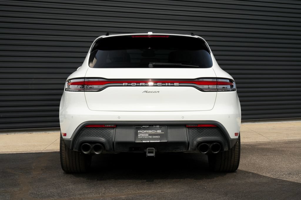 Certified 2024 Porsche Macan AWD/4WD image 14