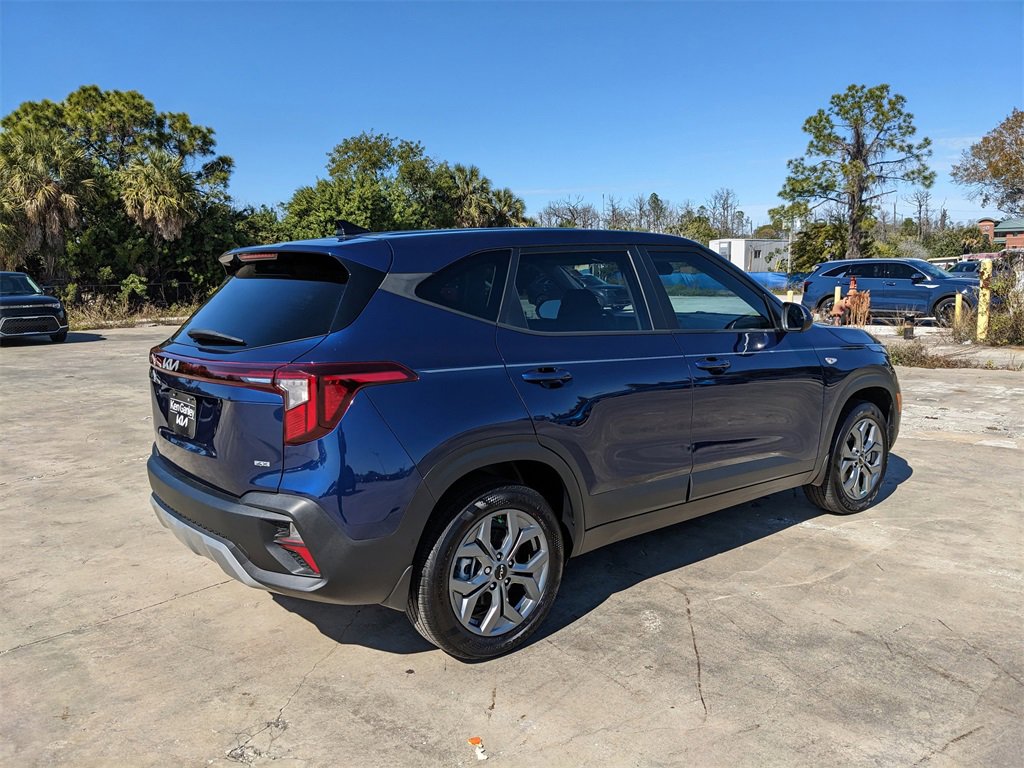 Certified 2025 Kia Seltos LX image 9