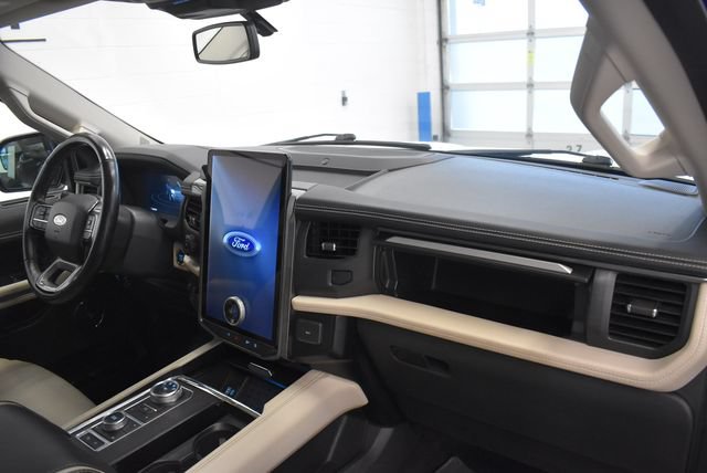 Used 2024 Ford Expedition Max Platinum AWD/4WD image 18