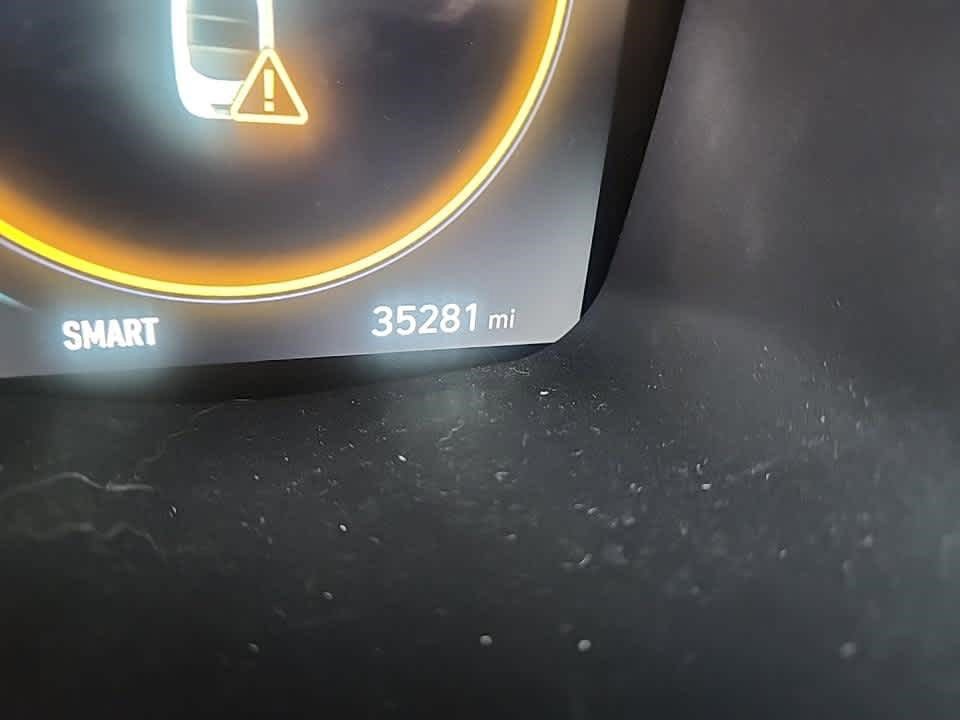 Used 2023 Hyundai Santa Fe SEL w/ Premium Package image 5