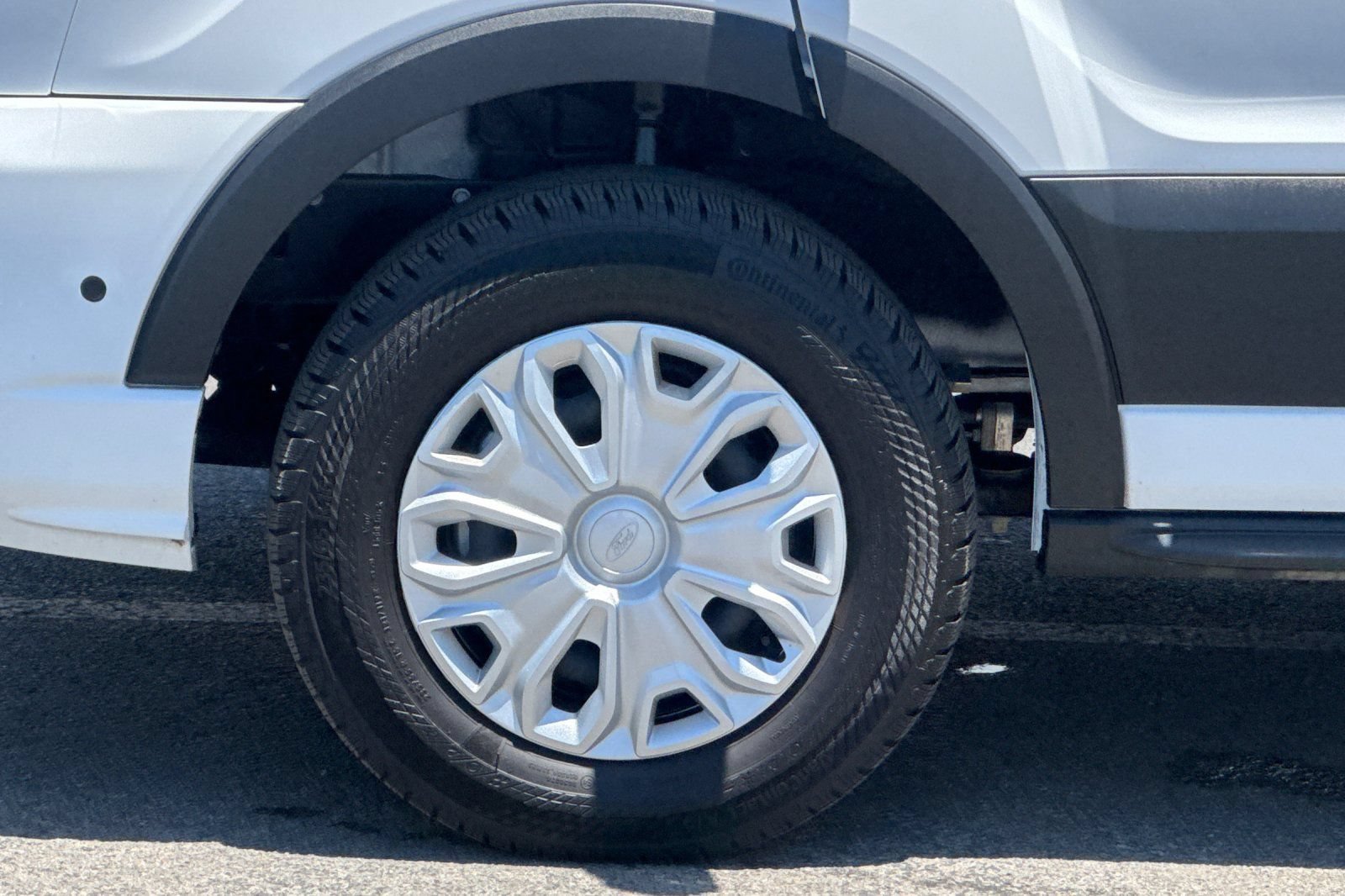 Certified 2025 Ford Transit 350 XLT RWD image 25