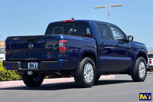 Used 2022 Nissan Frontier SV RWD image 4