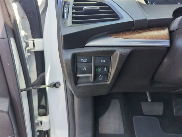 Used 2020 Acura MDX SH-AWD w/ Technology Package image 19