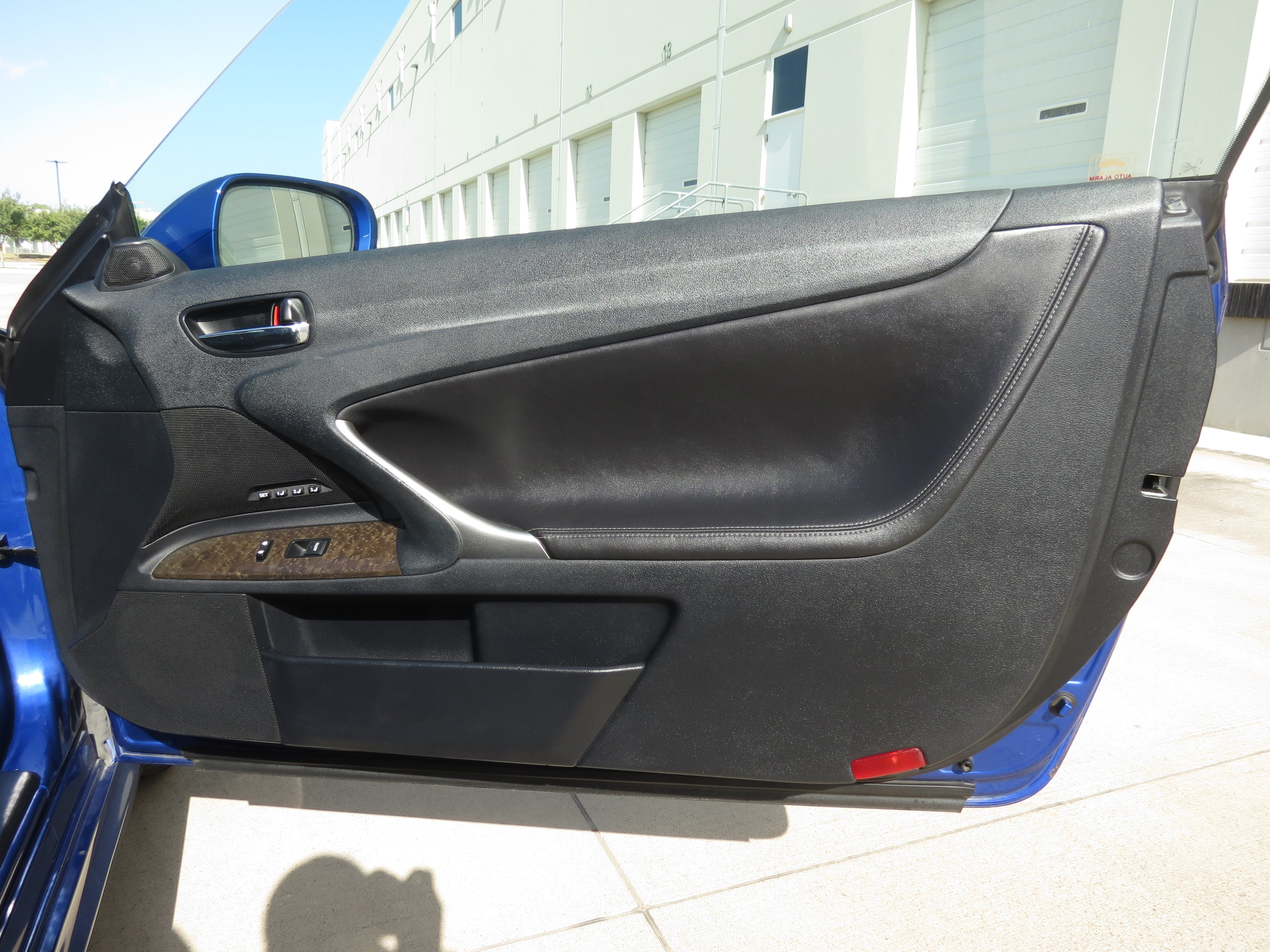 Used 2010 Lexus IS 250C RWD image 24