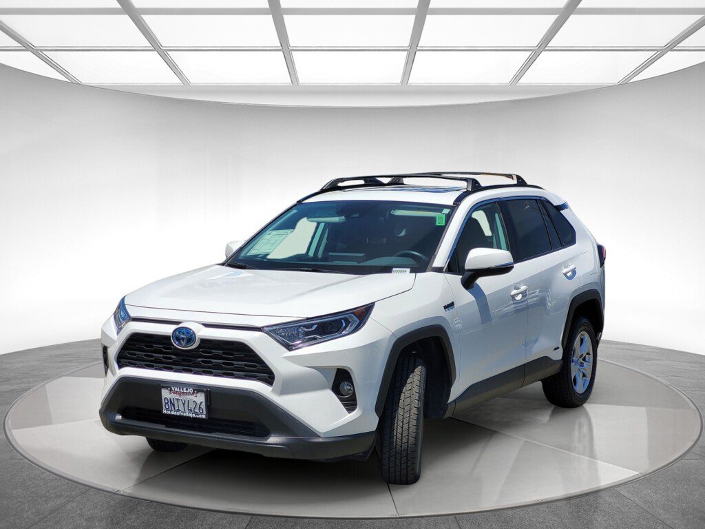 Used 2020 Toyota RAV4 XLE w/ Convenience Package AWD/4WD image 7