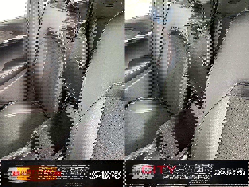 New 2026 Jeep Grand Cherokee Altitude image 24