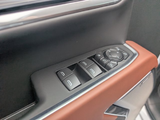 New 2026 GMC Sierra 3500 Denali Ultimate AWD/4WD image 14