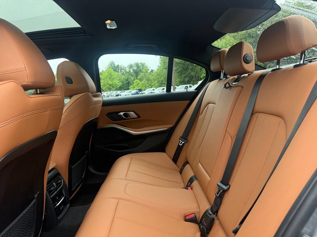Certified 2023 BMW 330i xDrive Sedan w/ Parking Assistance Package AWD/4WD image 18