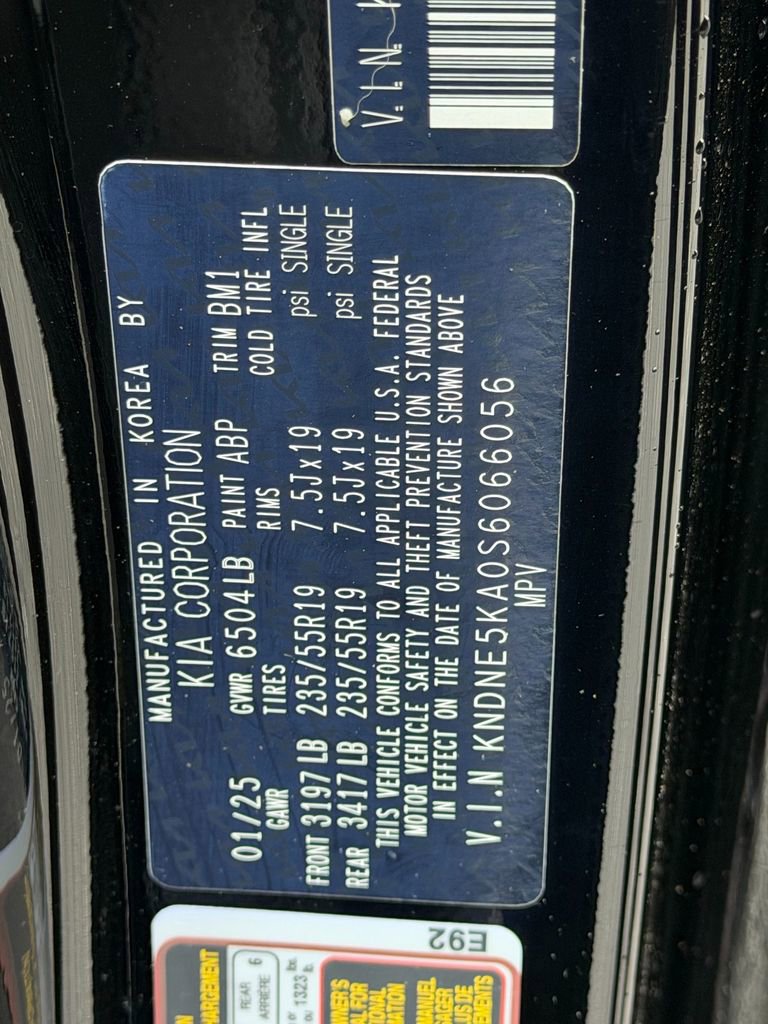 Used 2025 Kia Carnival SX Prestige FWD image 9