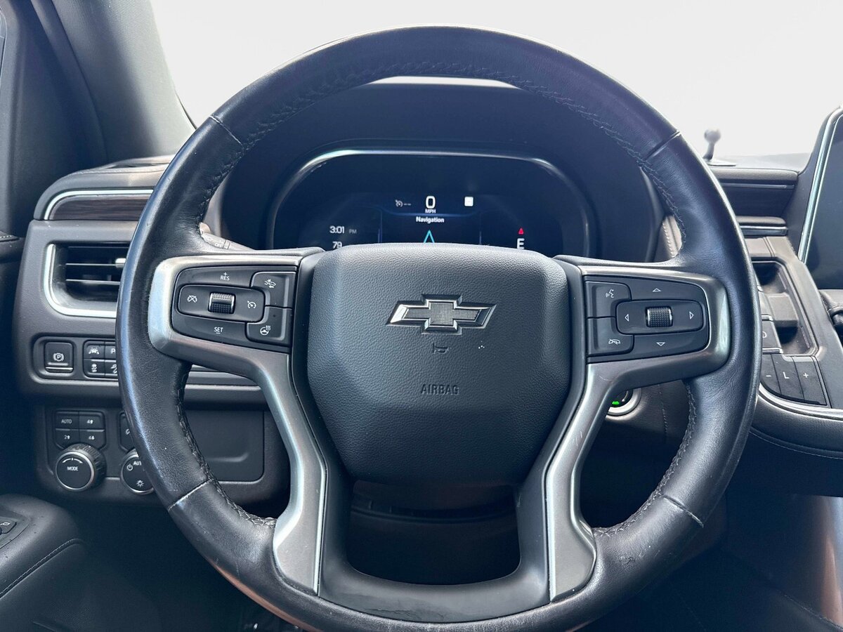 Used 2022 Chevrolet Tahoe Z71 w/ Luxury Package AWD/4WD image 26