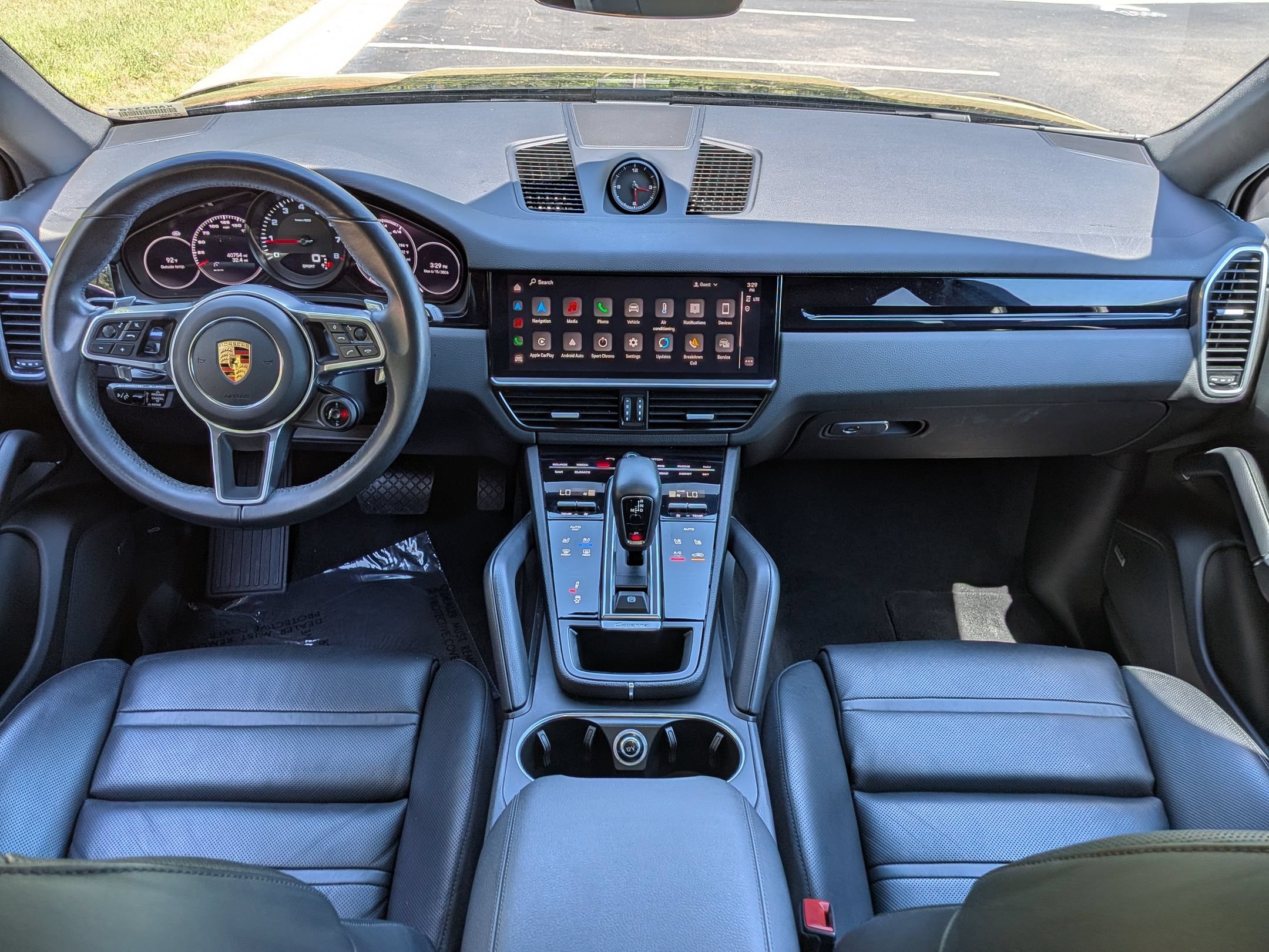 Certified 2023 Porsche Cayenne Platinum Edition AWD/4WD image 21