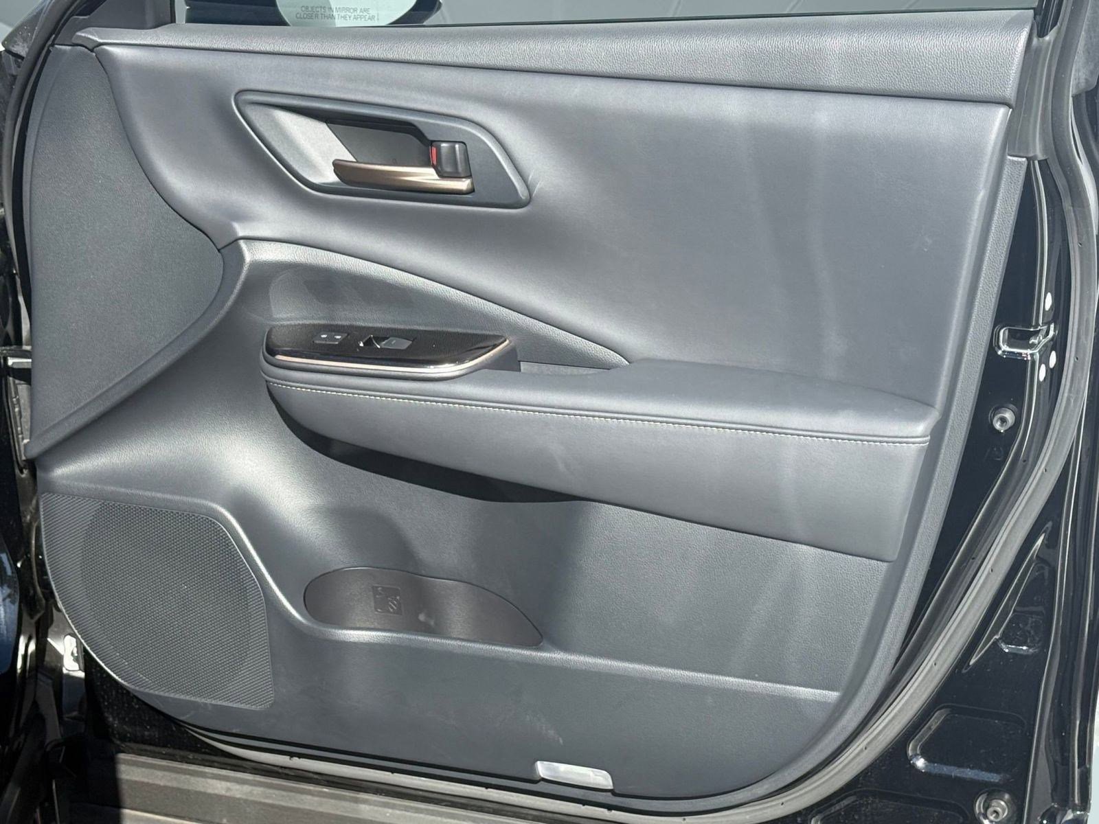 Used 2025 Toyota Crown Signia image 33