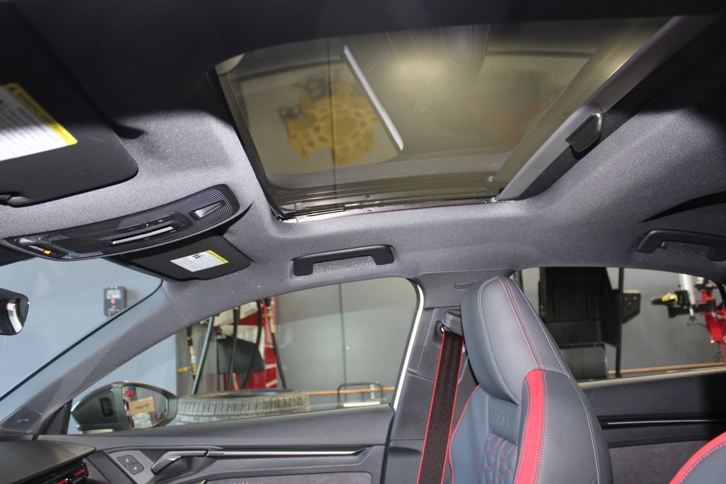 Used 2025 Audi RS 3 image 40