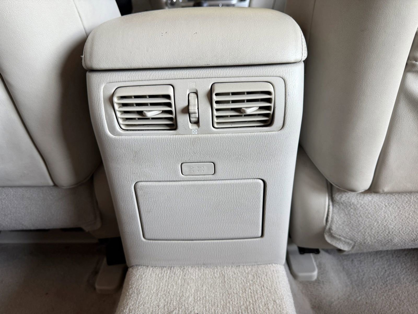 Used 2011 INFINITI M37 w/ Deluxe Touring Pkg RWD image 14