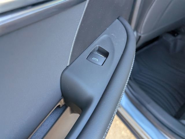 New 2026 Buick Envision Sport Touring image 11