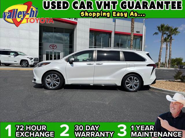 Certified 2023 Toyota Sienna Platinum FWD image 1