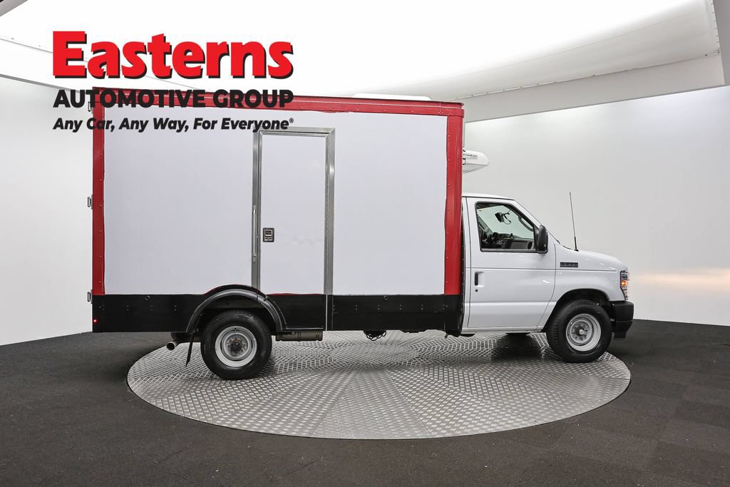 Used 2023 Ford E-350 and Econoline 350 Super Duty w/ Power Windows & Locks Group RWD image 4