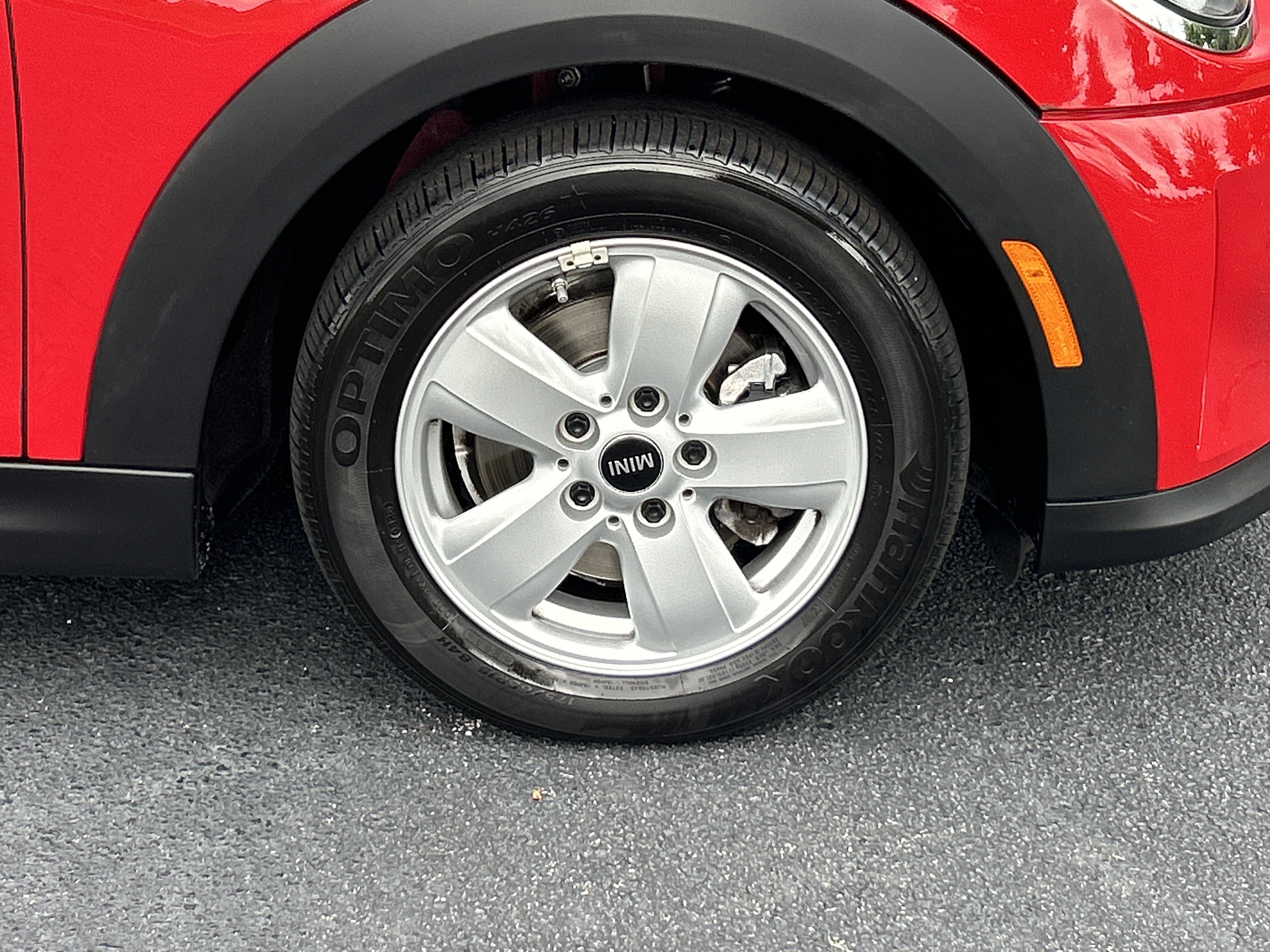 Used 2024 MINI Cooper 2-Door Hardtop FWD image 33