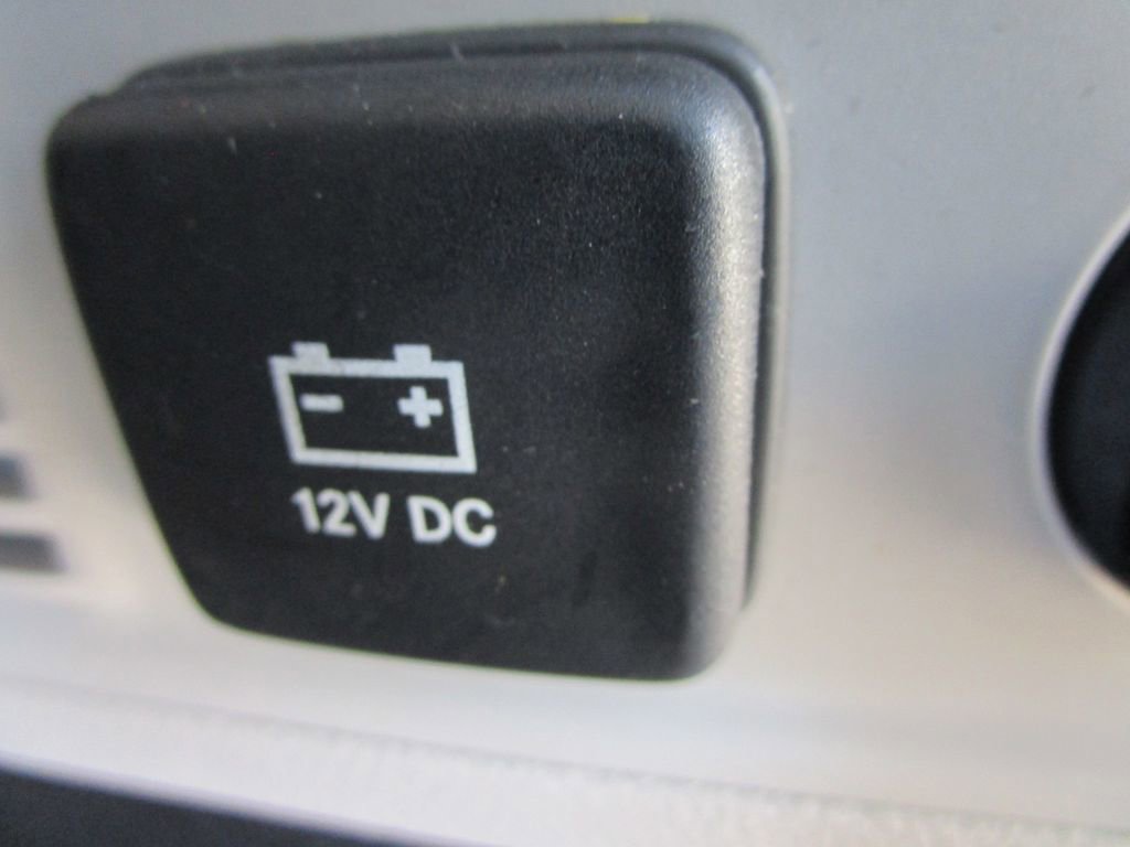 Used 2024 Jeep Wagoneer Series II AWD/4WD image 19