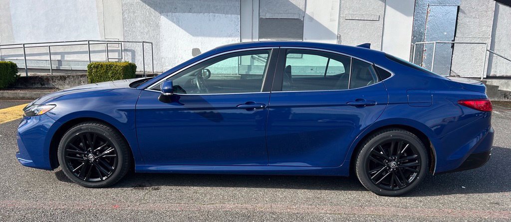 Certified 2025 Toyota Camry XLE FWD image 8