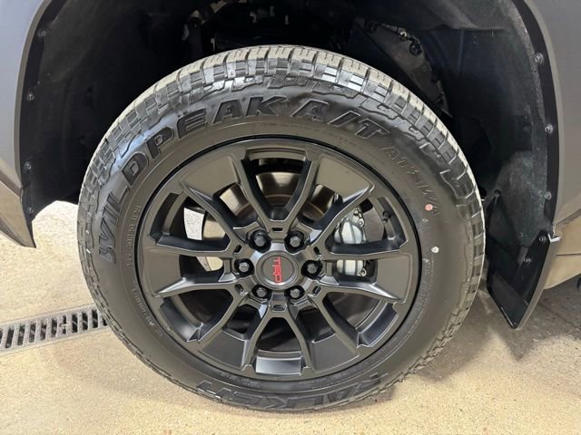 Used 2022 Toyota Tundra Limited w/ TRD Off-Road Package image 32