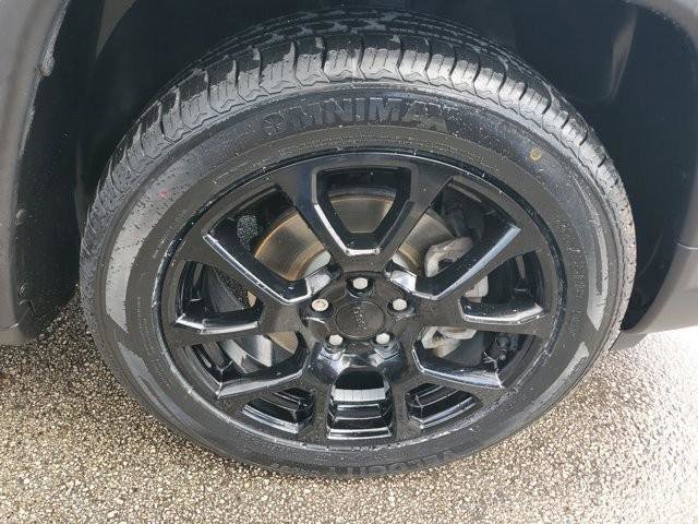 Used 2022 Jeep Compass Latitude image 9