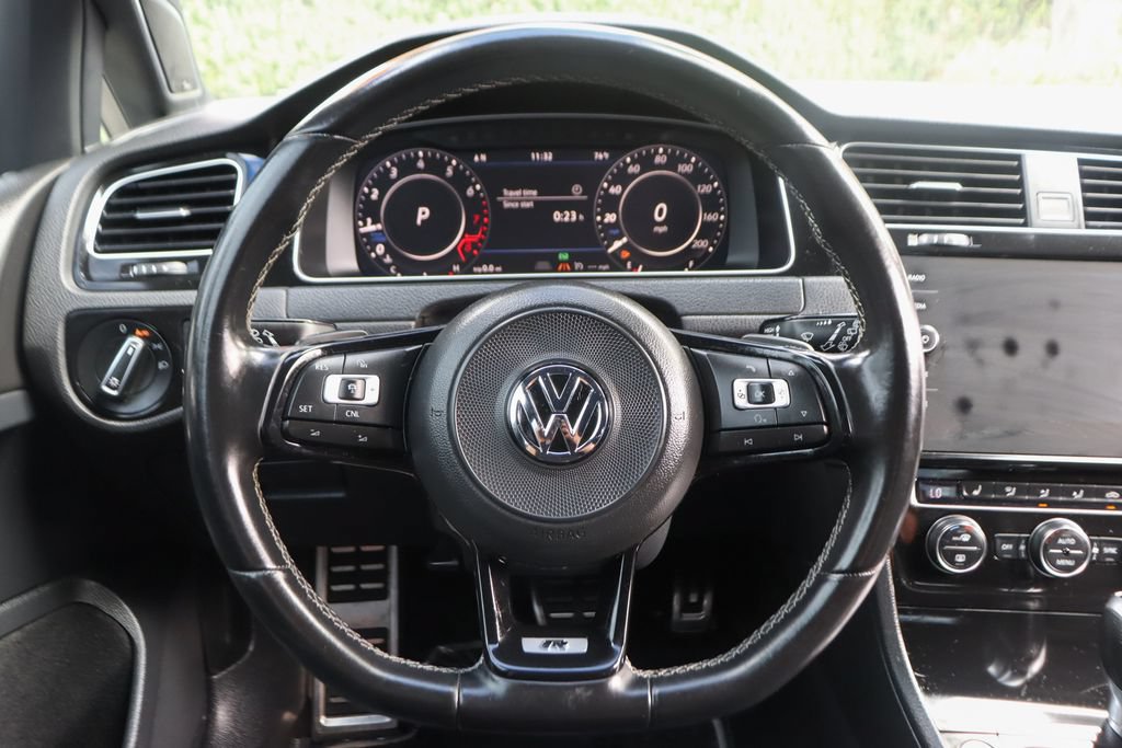 Used 2018 Volkswagen Golf R 4-Door AWD/4WD image 21