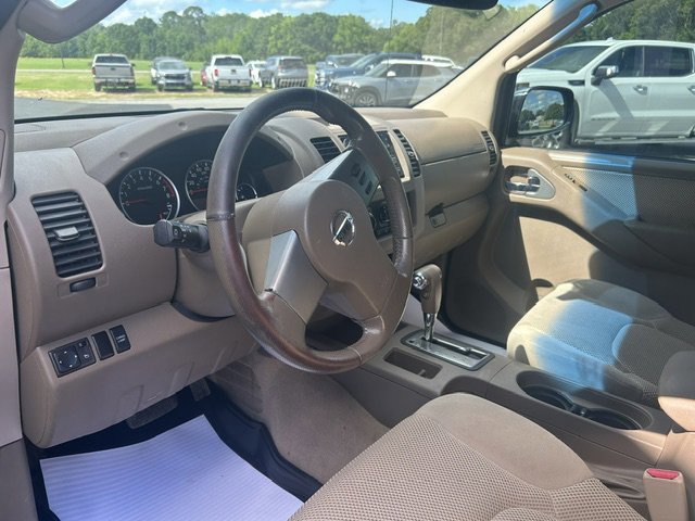 Used 2007 Nissan Frontier LE RWD image 12