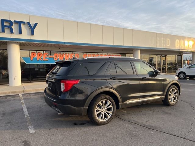Used 2022 Ford Explorer Limited w/ Equipment Group 301A image 3