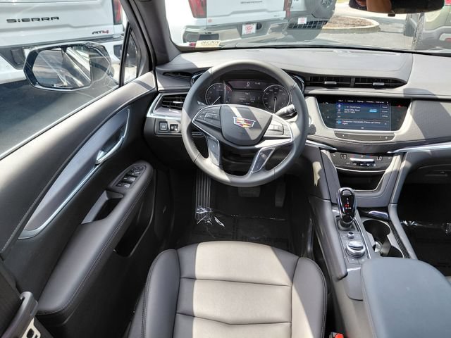 Certified 2026 Cadillac XT5 Luxury FWD image 16
