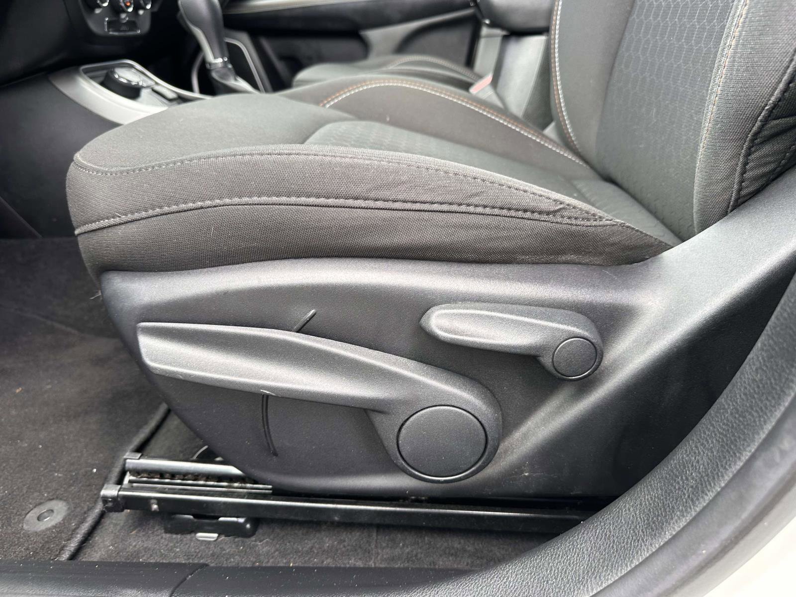 Used 2018 Jeep Compass Sport AWD/4WD image 11