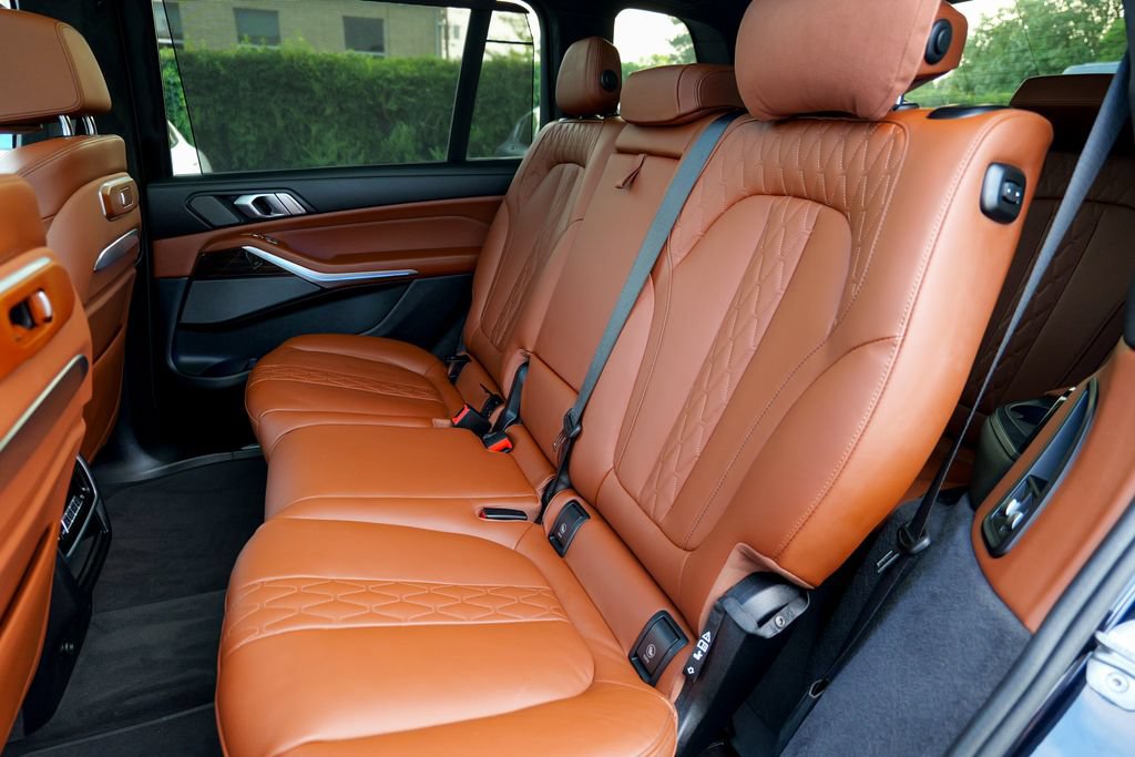 Used 2024 BMW X7 M60i w/ Executive Package AWD/4WD image 29