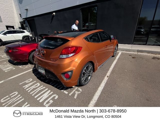 Used 2016 Hyundai Veloster Turbo w/ Option Group 04 FWD image 2