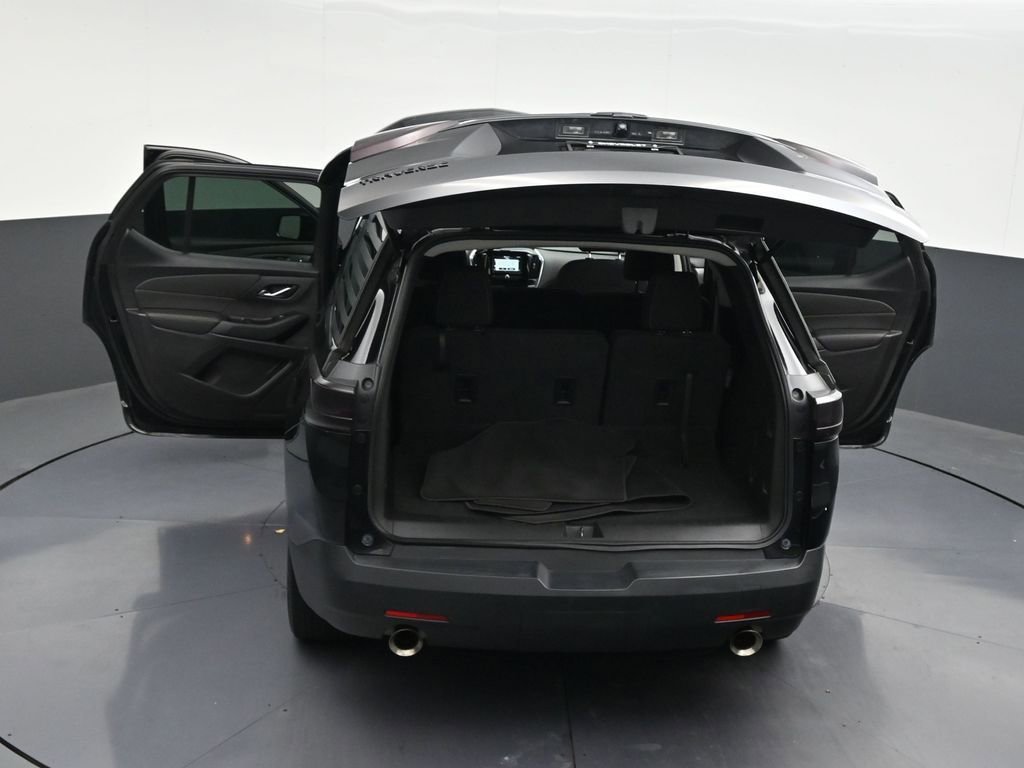 Used 2019 Chevrolet Traverse LS w/ LPO, Blackout Package FWD image 40